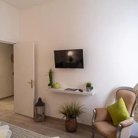 Lägenhet Il Giardino Di Sybar